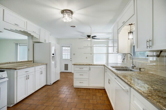 Foto del edificio - 3807 Murworth Dr