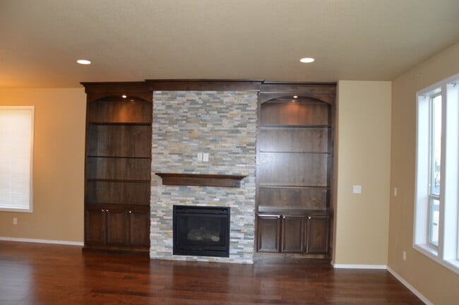 Photo - "Charming 3-Bed + Loft and 2 car garage To...