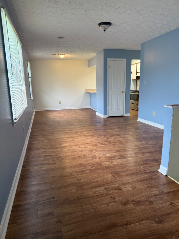 Foto principal - 116 Wichita Dr