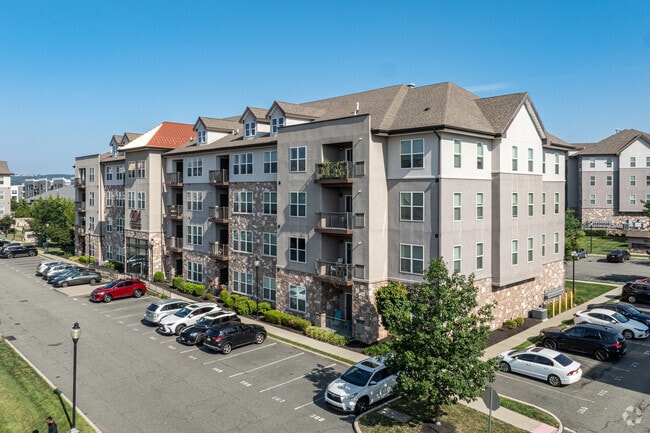 Building Photo - Grove Crossing