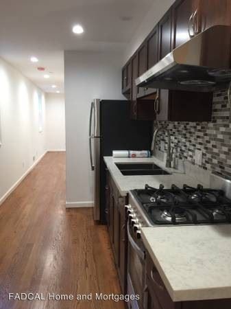 Building Photo - 2 br, 1 bath House - 136 B Duncan St
