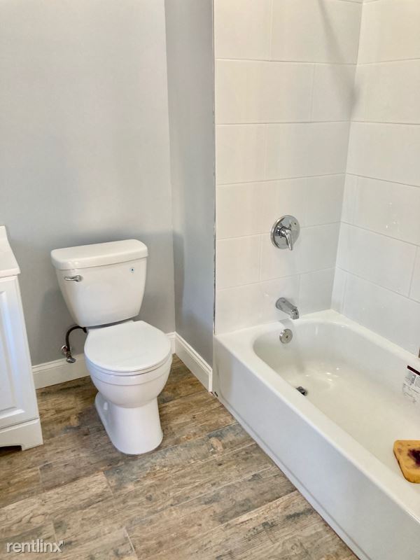 Building Photo - 2 br, 1 bath Townhome - 377 S Orange Ave