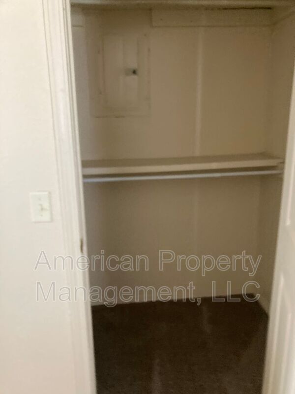 Foto del edificio - 940 N Ross Ave