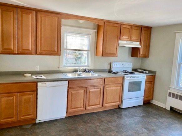 Building Photo - 2 bedroom in Cumberland RI 02864