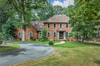 Building Photo - 14530 Fox Knoll Dr