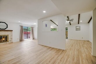 Building Photo - 5100 Fort Mason Dr