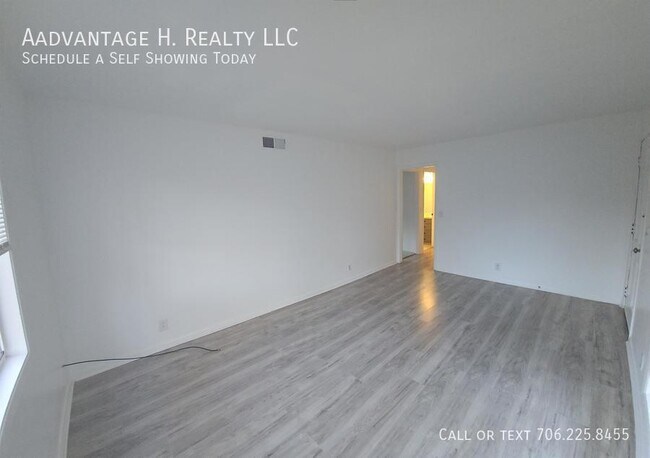 Building Photo - 909 Ashland Ave