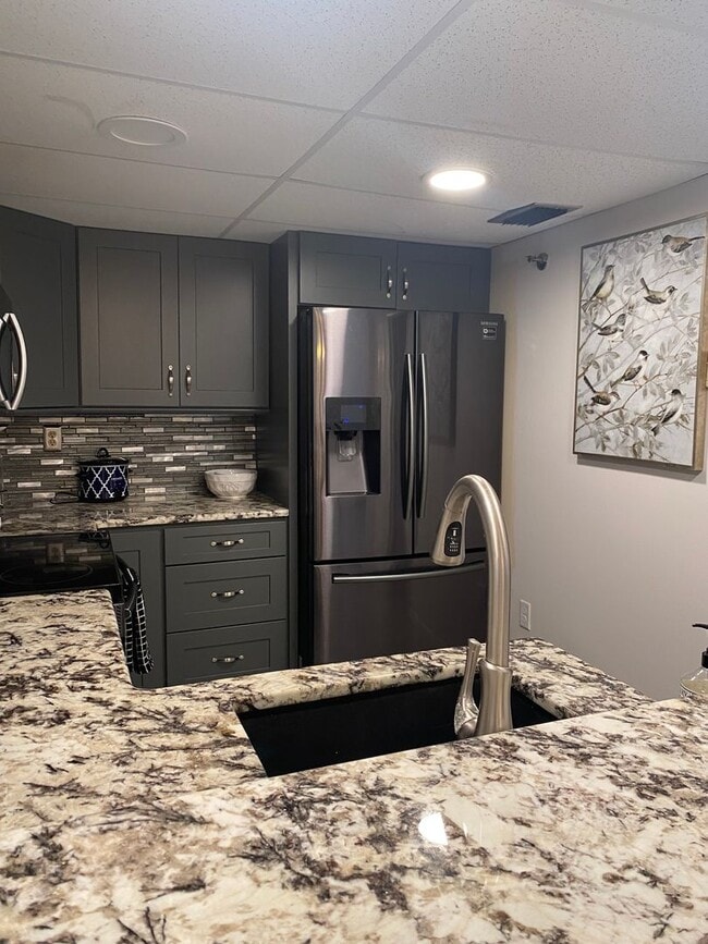 Foto del edificio - 1 bedroom 1 bathroom furnished condo