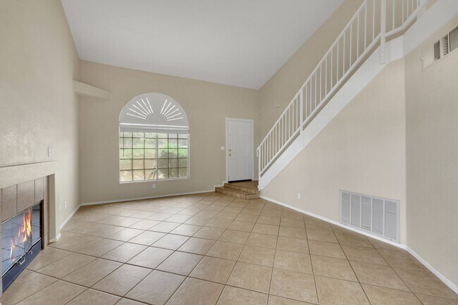 Foto del edificio - 2600 Pebblegold Ave