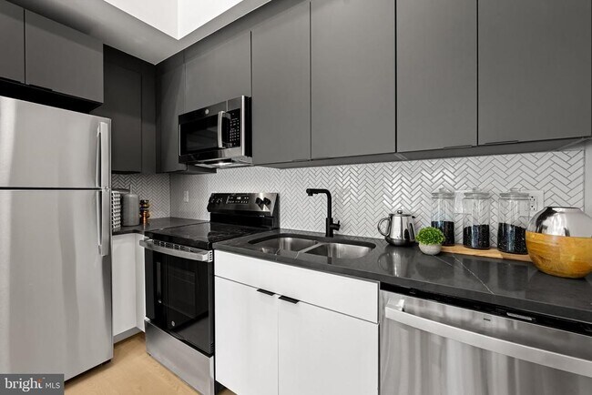 Foto del edificio - 600 N Howard St