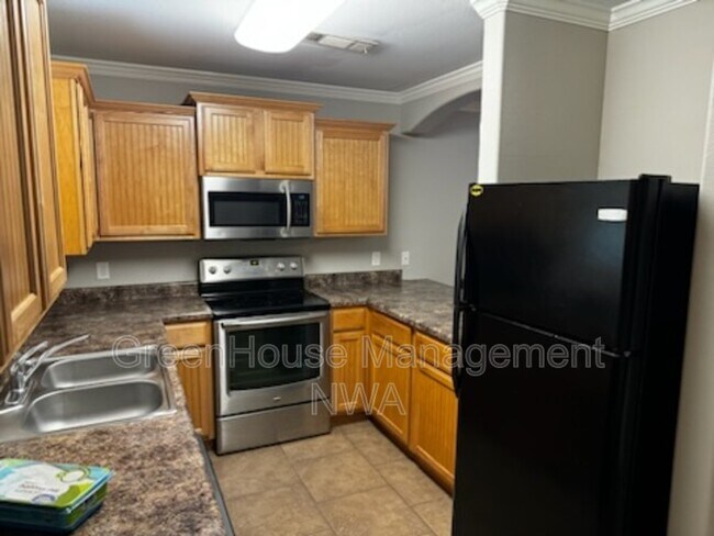 Building Photo - 2210 Karrington Ridge