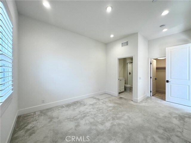 Building Photo - 214 Parkwood