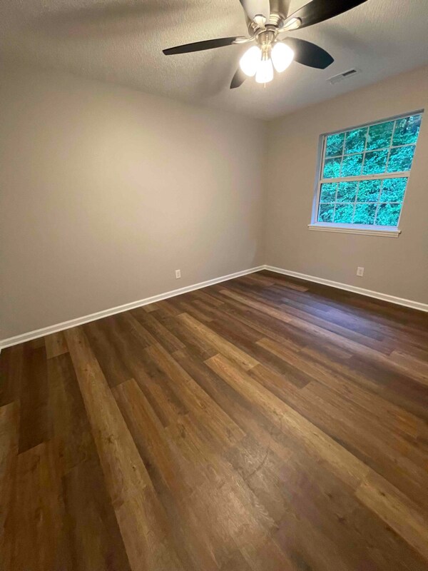 Foto del edificio - 713 N Mountain St