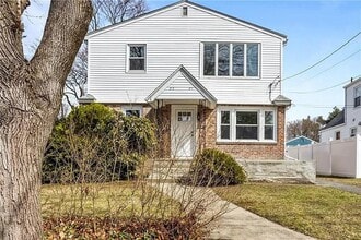 21 Joy St