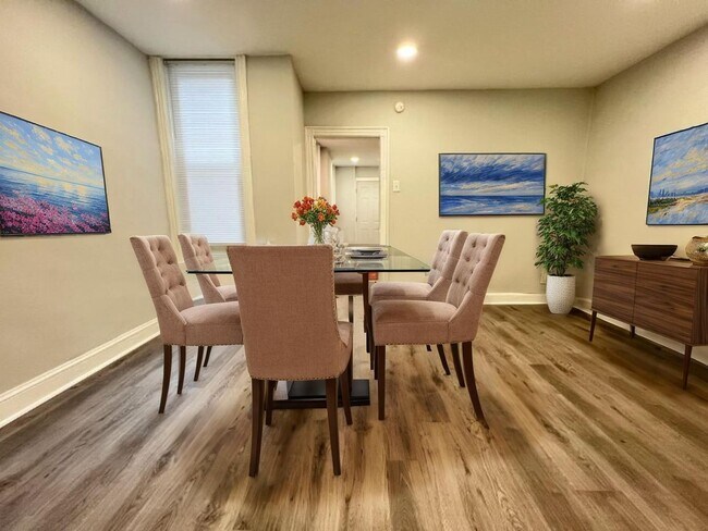 Foto del edificio - Refreshed 3BR/1BA Cozy Home with Porch & Fenced Yard!