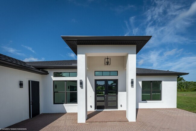 Building Photo - MODERN BRAND NEW HOME IN THE COUNTRYSIDE