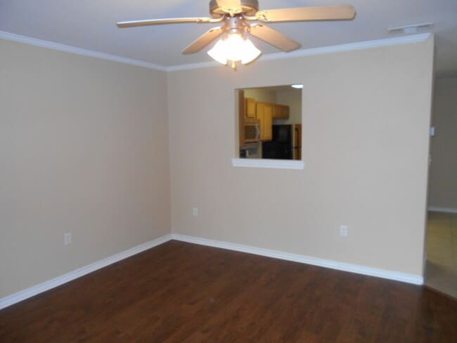 Building Photo - MM 911 N Bangor Avenue JW