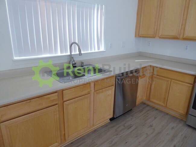 Foto del edificio - CALL US TODAY AT (505) 892-4400 TO SCHEDULE A CONVENIENT SHOWING