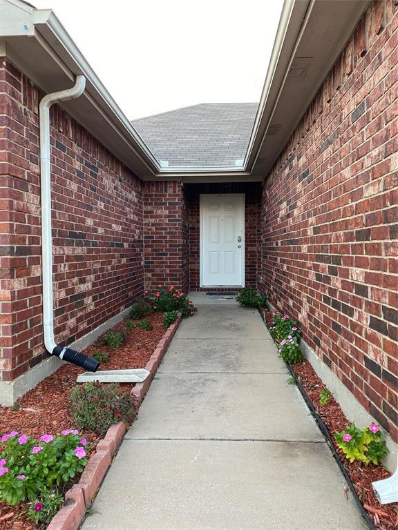 Foto del edificio - 8025 Adcock Ct