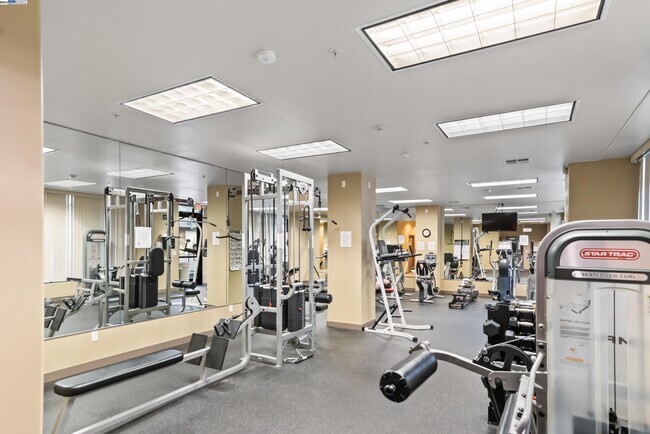 Building Photo - 5501 DeMarcus Blvd