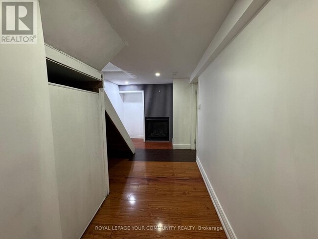 Photo du bâtiment - 24 Grand River Ct