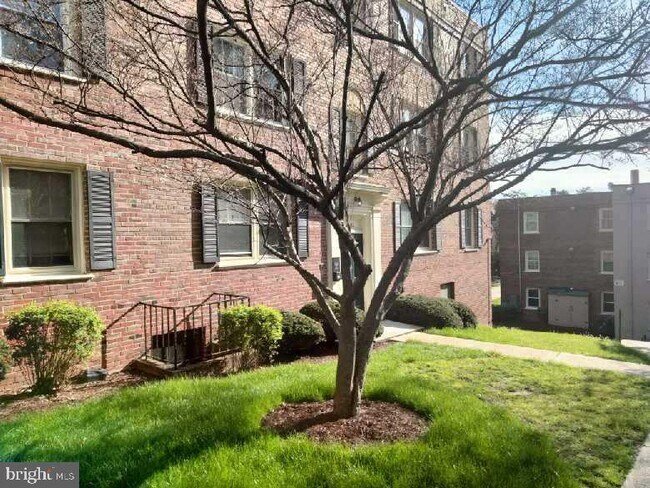Foto del edificio - 2032 37th St SE