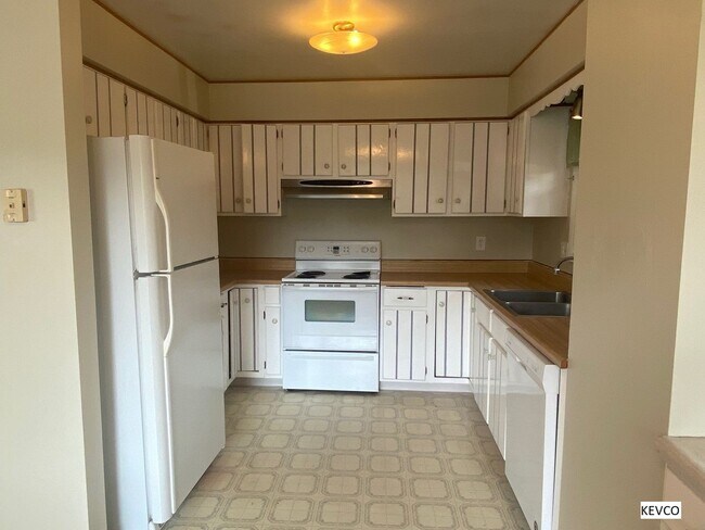 Foto del edificio - Great House in Campus West, Close to Everything!