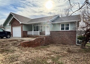 Building Photo - 931 Connecticut Ave