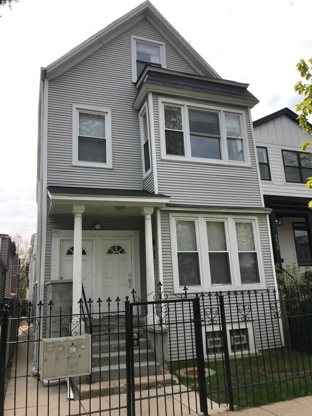 2633 W. Homer - 2633 W Homer St