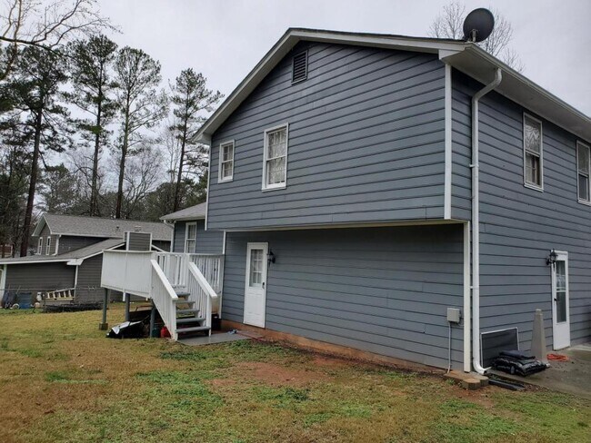 Building Photo - 257 Omega Dr