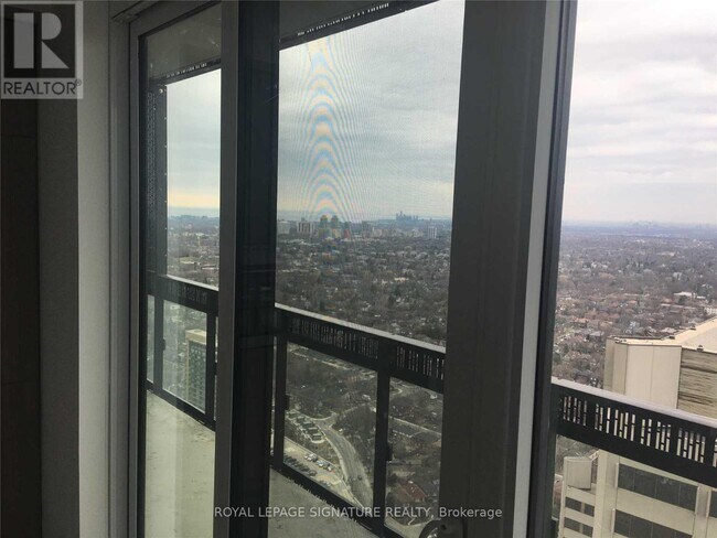 Building Photo - 8 Eglinton Ave E