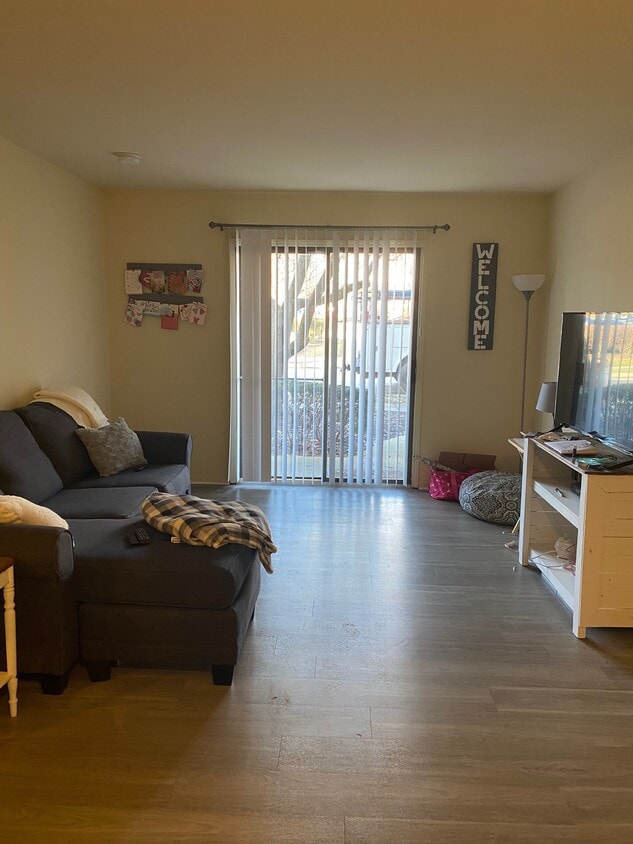 128 Gazette Ave Unit 2, Lexington, KY 40508 Apartments in Lexington