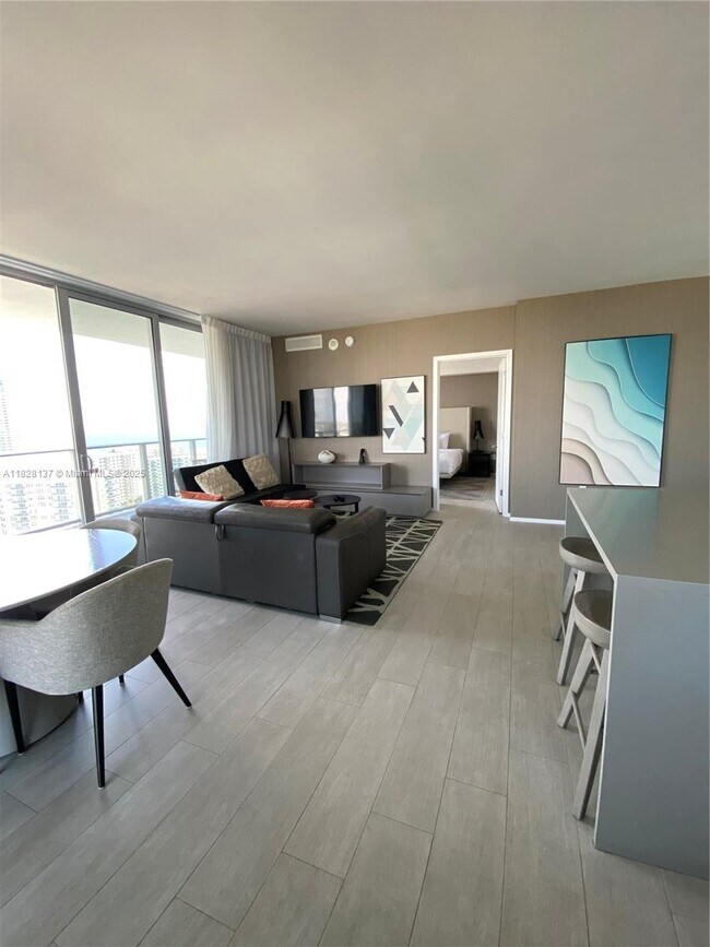 Foto del edificio - 4010 S Ocean Dr