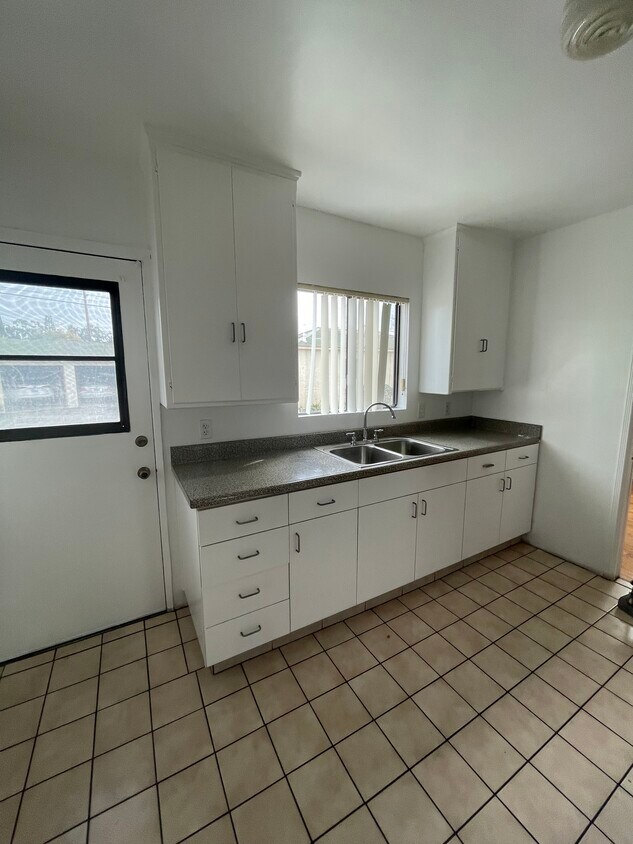 Foto principal - 718 Concord St