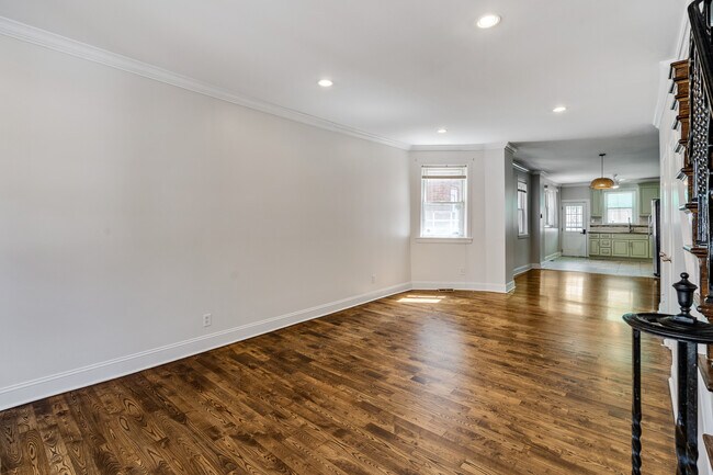 Building Photo - 3143 Salmon St