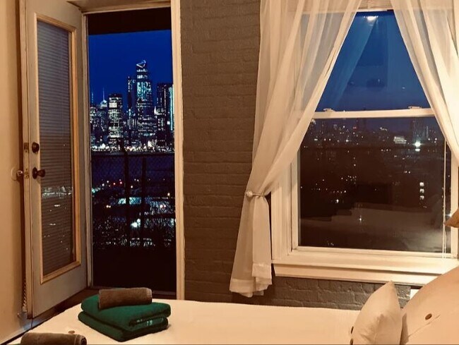 Foto del edificio - 812 Palisade Ave