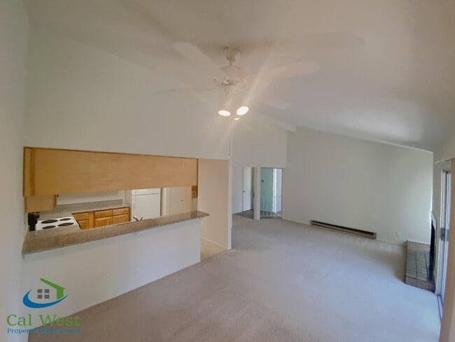 Building Photo - 2212 Almaden Rd