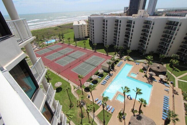Building Photo - 400 Padre Blvd