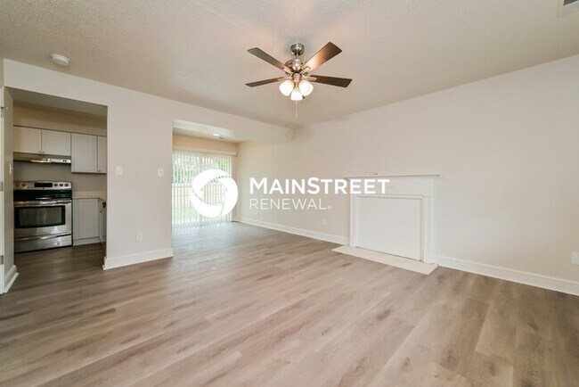 Foto del edificio - 3 Bedroom Pet-Friendly Home in KNOXVILLE, ...