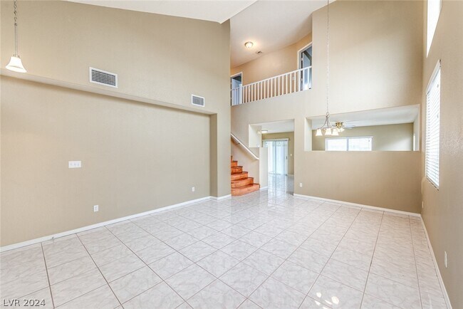 Building Photo - 680 Peach Coral St
