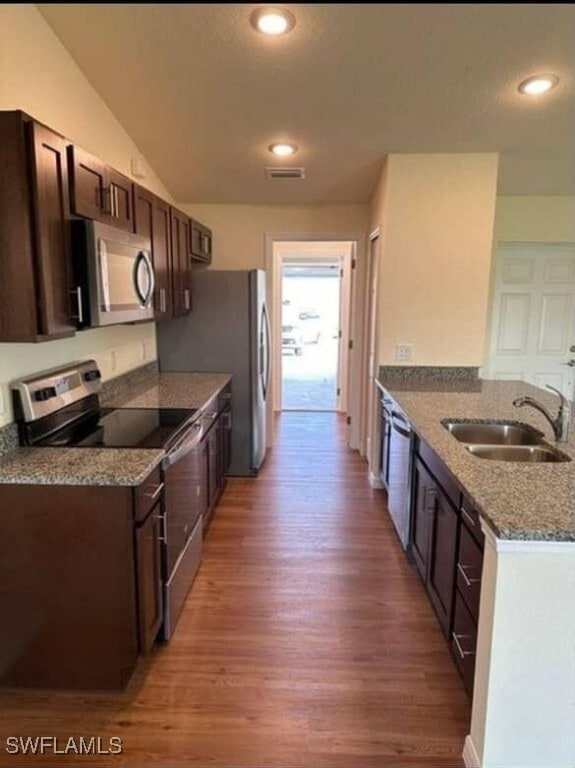 Building Photo - 8100 Salt Ct