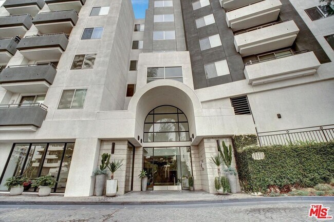 Foto del edificio - 10600 Wilshire Blvd
