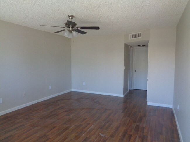 Photo - 8124 N 33rd Dr. Apartment