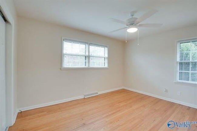 Foto del edificio - 814 Cleermont Dr SE