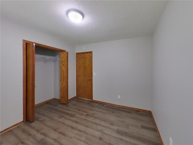 Foto del edificio - 14020 Raven St NW