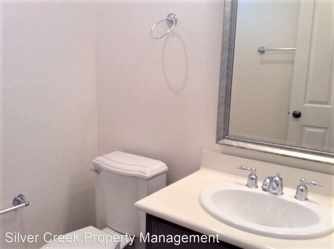 Building Photo - 5 br, 3.5 bath House - 656 W Rico Way