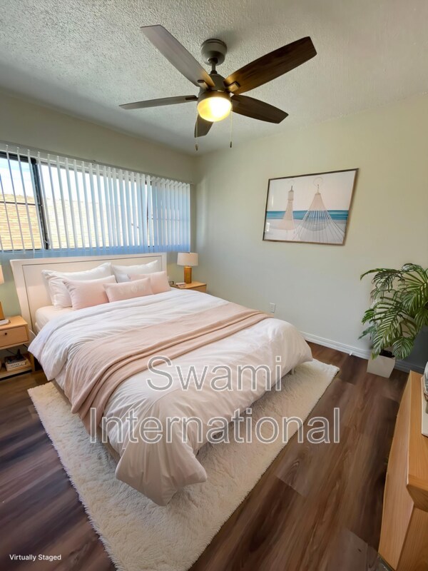 Foto del edificio - 860 W 50th Pl