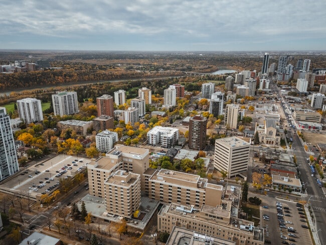 Building Photo - G4  - Westrich Group of Properties