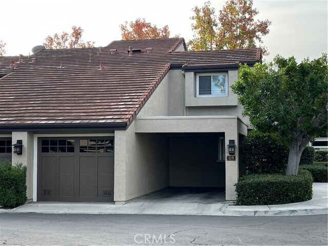 Foto principal - 119 Stanford Ct