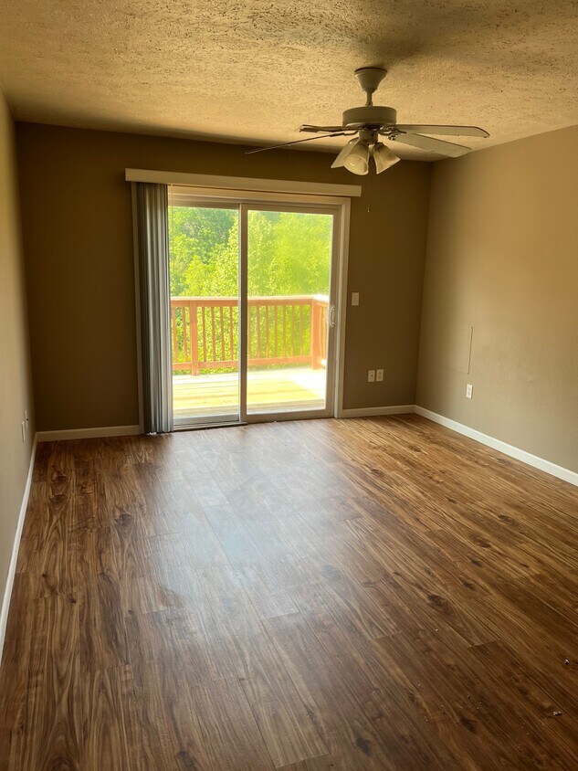 Foto principal - 104 Garden Cir